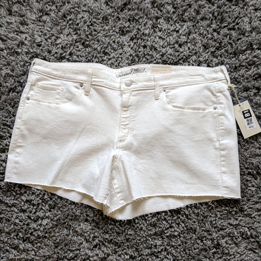 Universal Thread White Jean Shorts